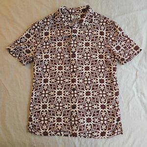 Express Edition Burgundy and White Geometric Medallion Tiled Print Shirt